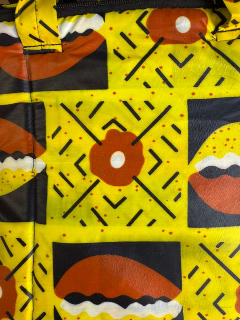 Ubunifu Kitenge Laptop Bag – 14-Inch Padded African Print Laptop Sleeve for Creative Professionals